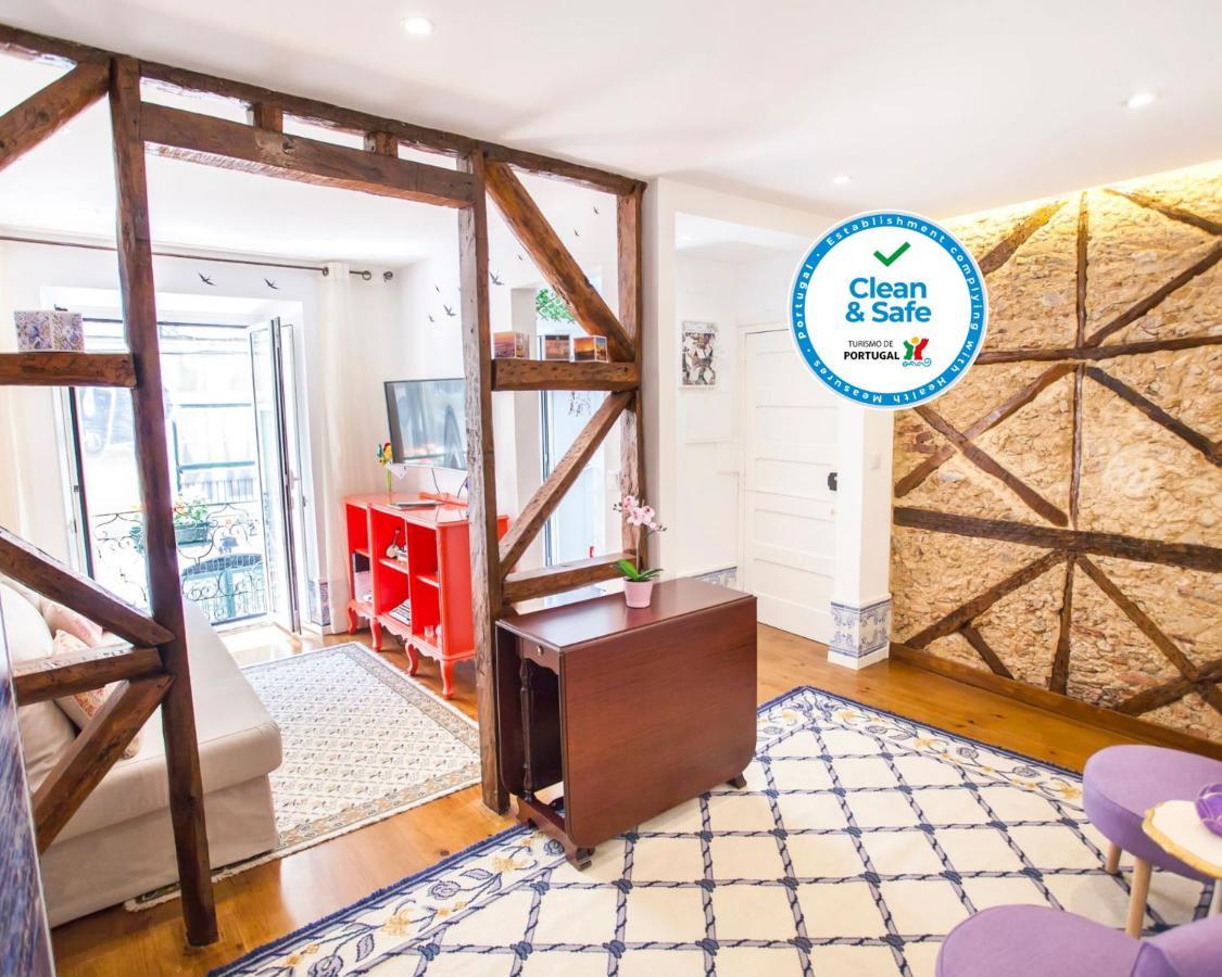 Typical Bairro Alto Apartment Lisboa Εξωτερικό φωτογραφία