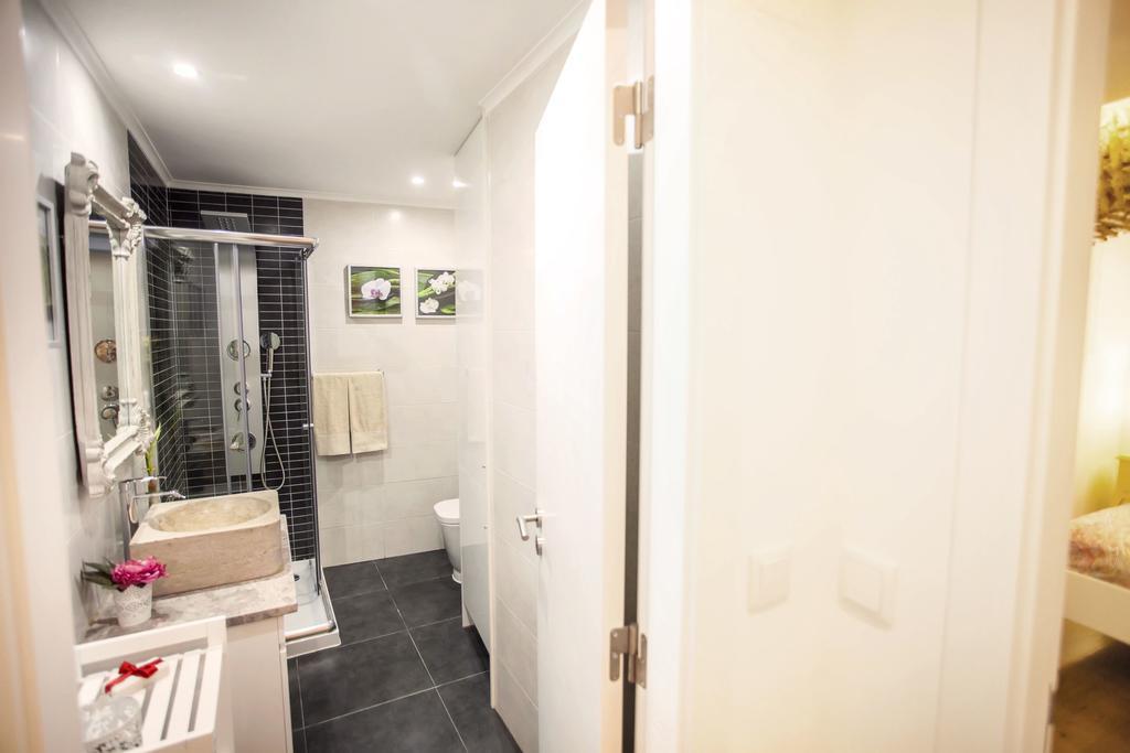 Typical Bairro Alto Apartment Lisboa Εξωτερικό φωτογραφία