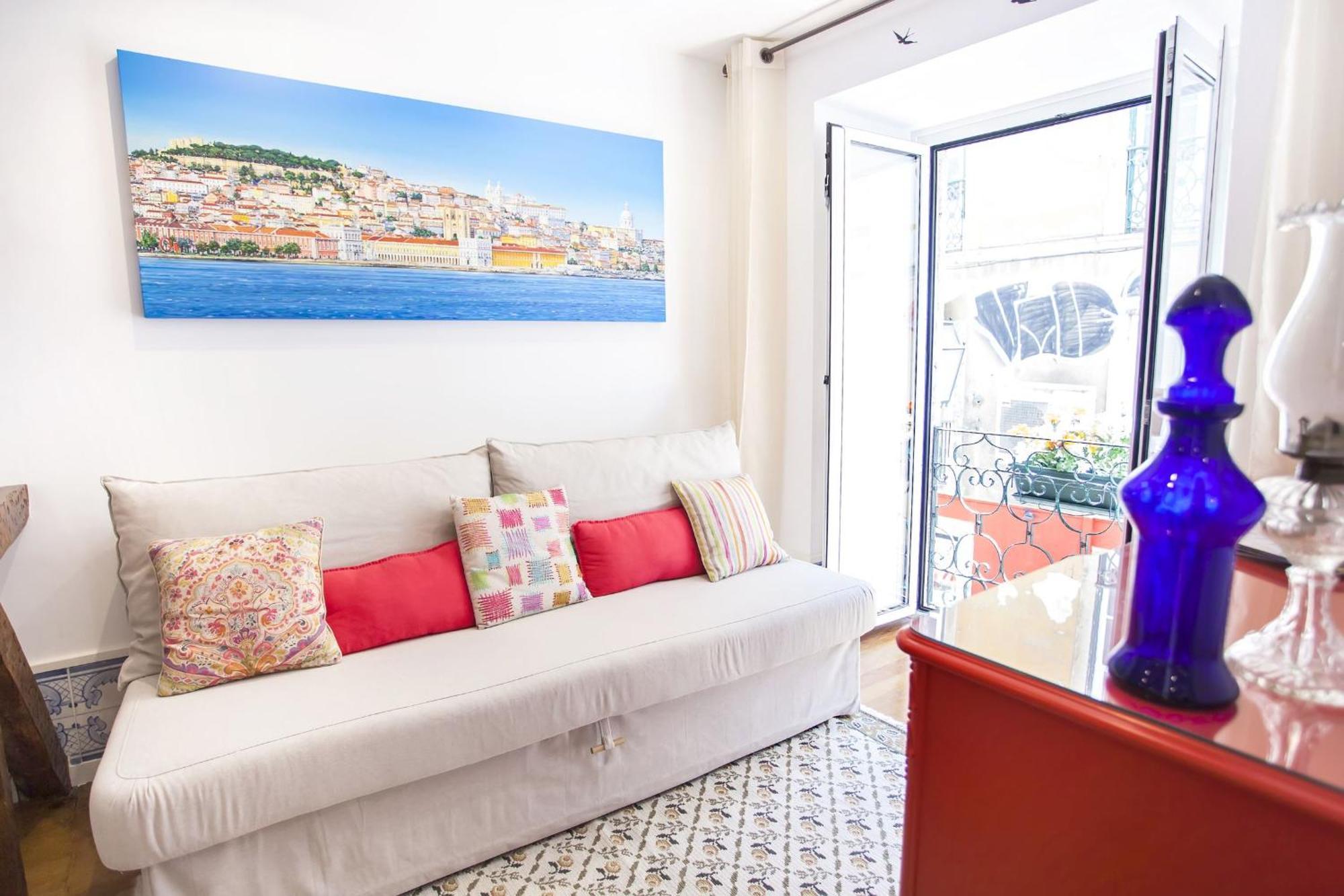 Typical Bairro Alto Apartment Lisboa Εξωτερικό φωτογραφία