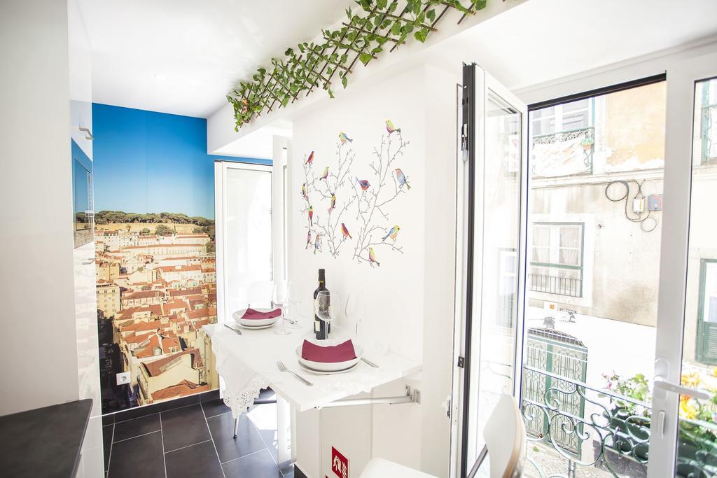 Typical Bairro Alto Apartment Lisboa Εξωτερικό φωτογραφία